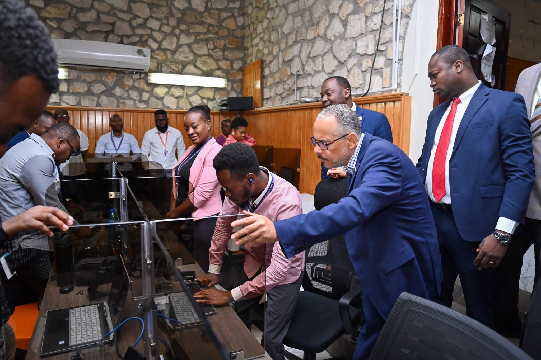 Lancement du projet « Kat ou la » : le gouvernement promet des cartes de qualité plus fiables et des élections en 2026