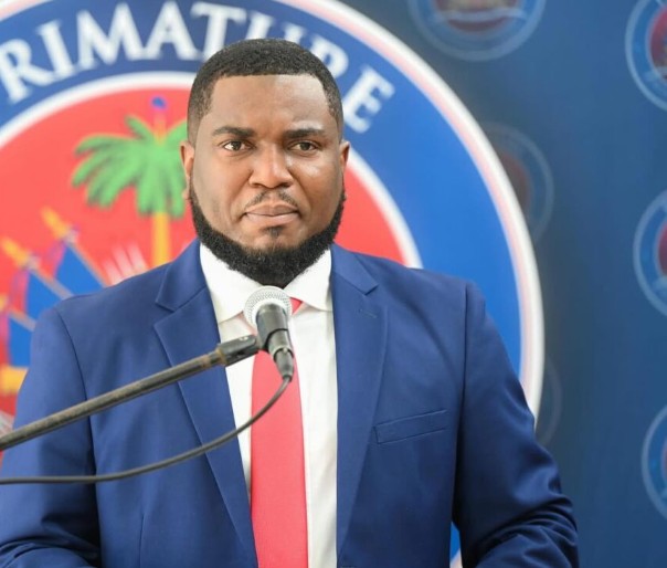 Libération sous caution du directeur de la DIE et de neuf employés