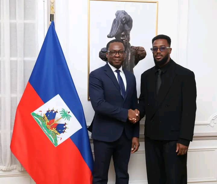 Duckens Nazon prend congé dans le club iranien Esteghlal FC à Téhéran, en raison de la crise.